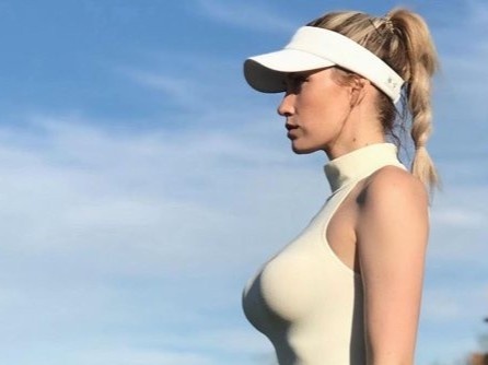 Nu golf thu bi ky thi vi thich mac ao ba lo hinh anh