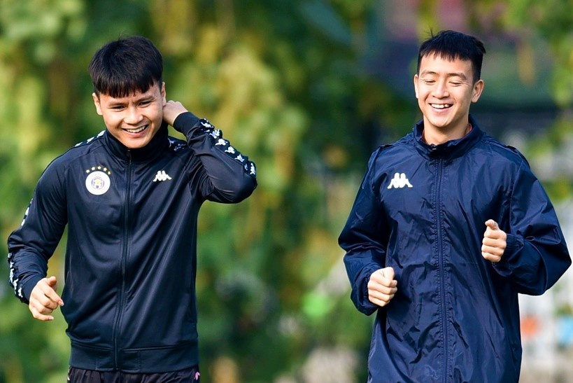 Cac doi bong ruc rich chuan bi cho ngay V.League tro lai hinh anh