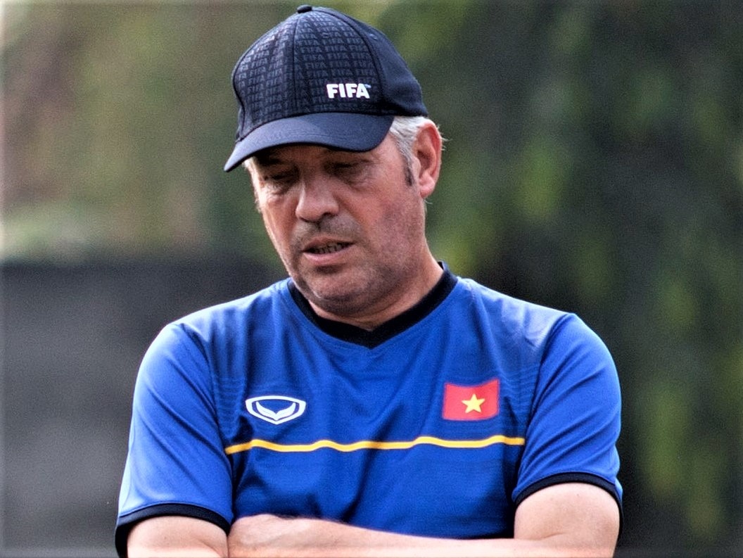 GDKT Juergen Gede sap chia tay VFF hinh anh