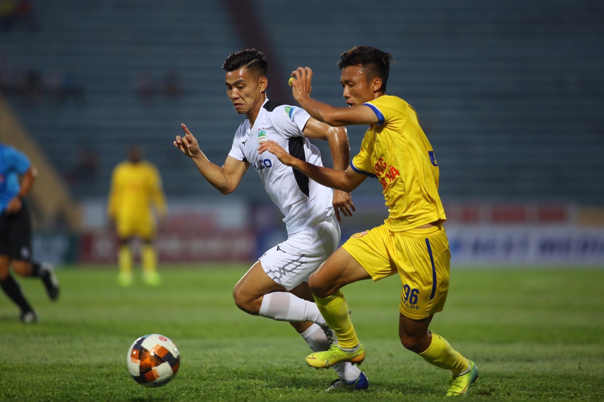 CLB Nam Dinh cam on khan gia sau tran mo man Cup quoc gia anh 1