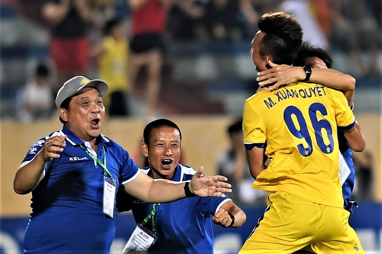 BTC tran Nam Dinh - HAGL tu hao khi duoc quoc te chu y hinh anh