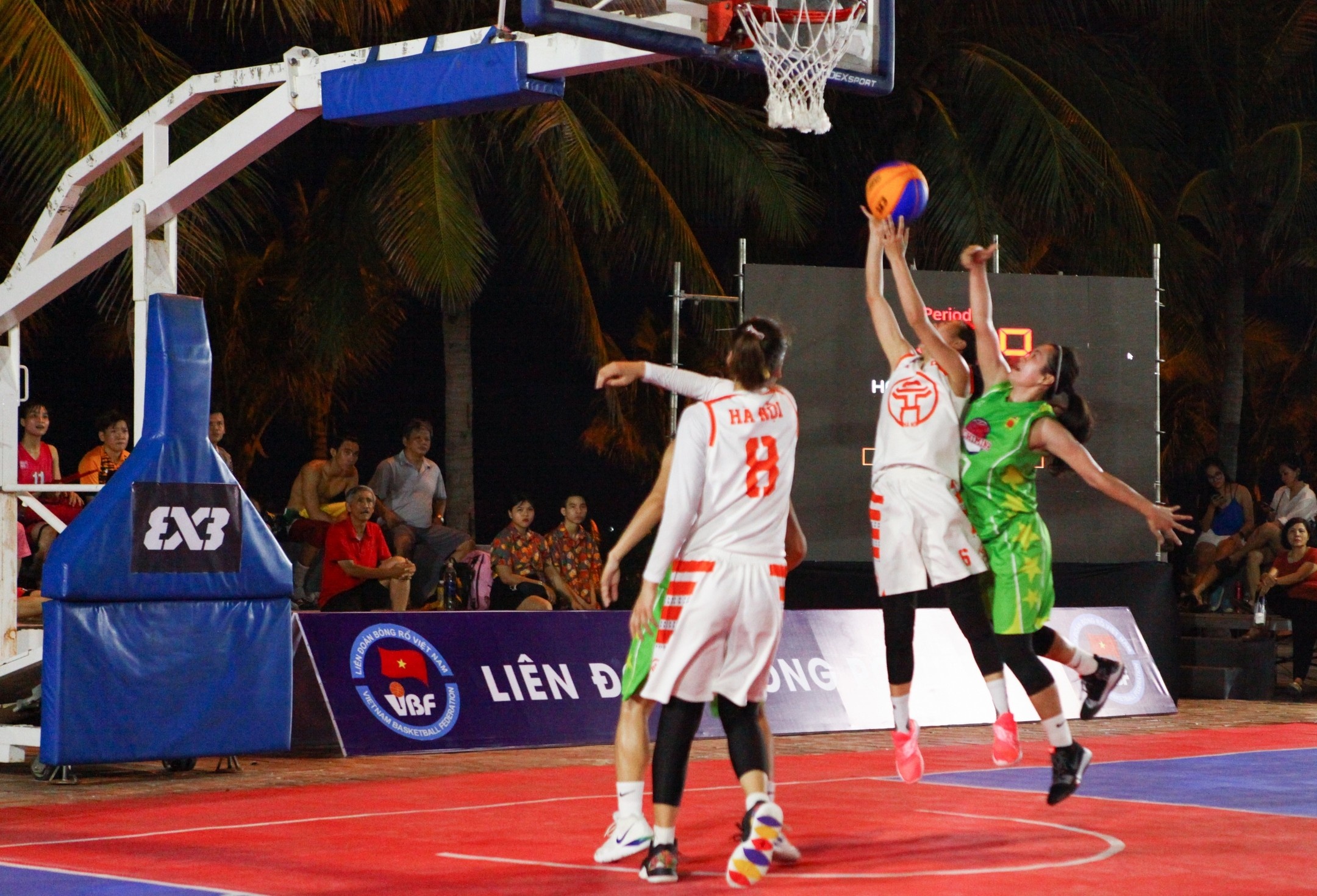 Ha Noi co lien doan bong ro dau tien trong lich su anh 1