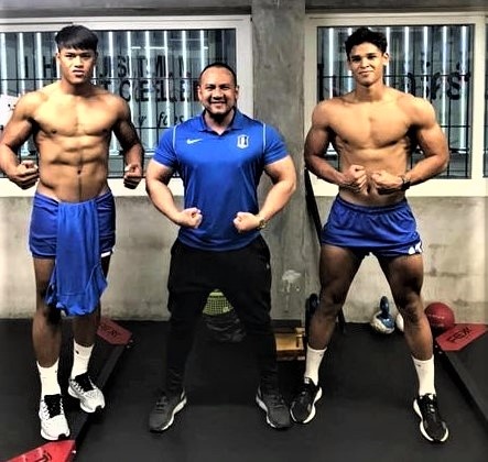 Hai cau thu Thai League khoe co bap nhu luc si anh 1