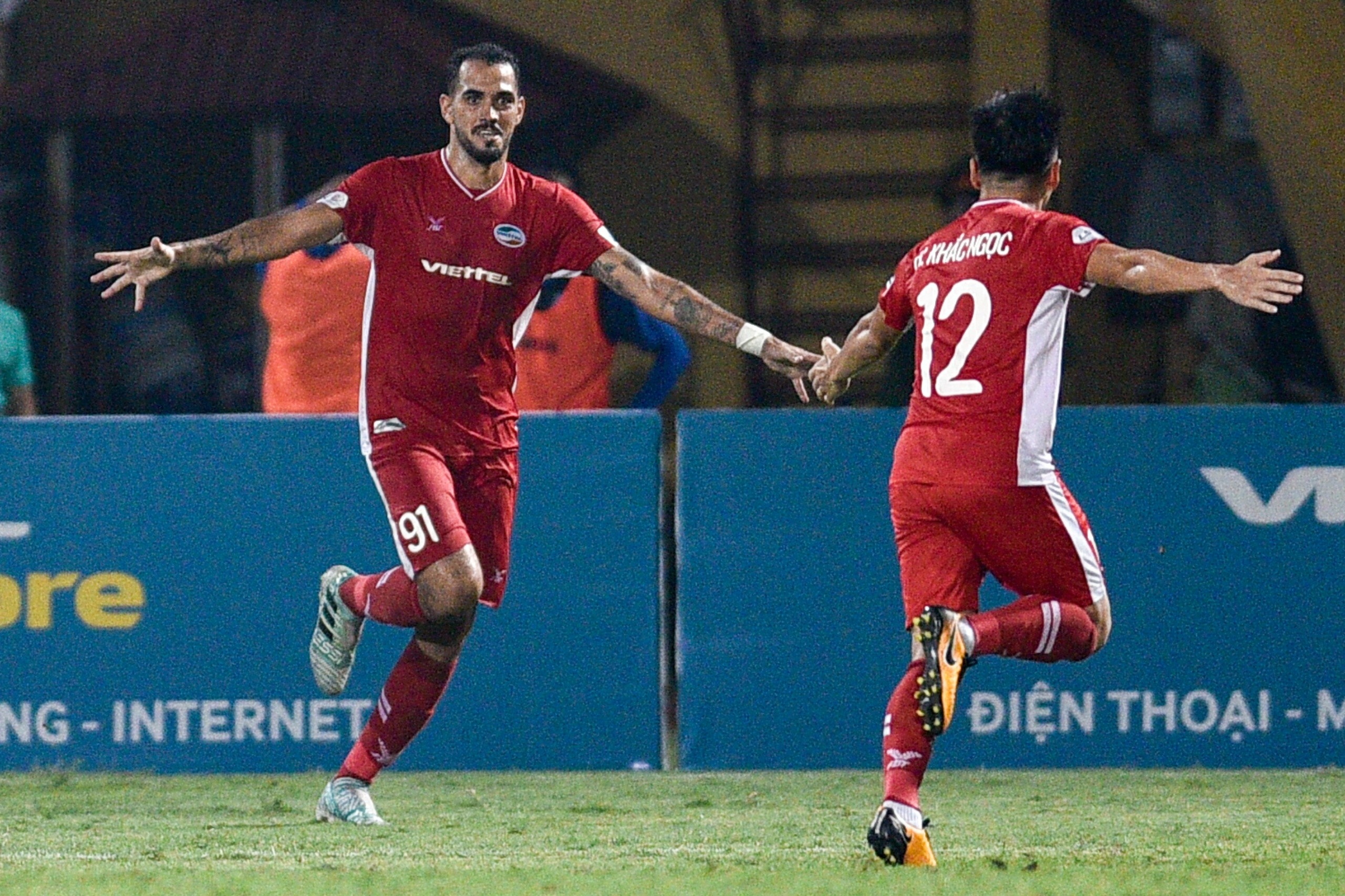 HLV Truong Viet Hoang: 'Tuyen Viet Nam can nhan to nhu Khac Ngoc' anh 1