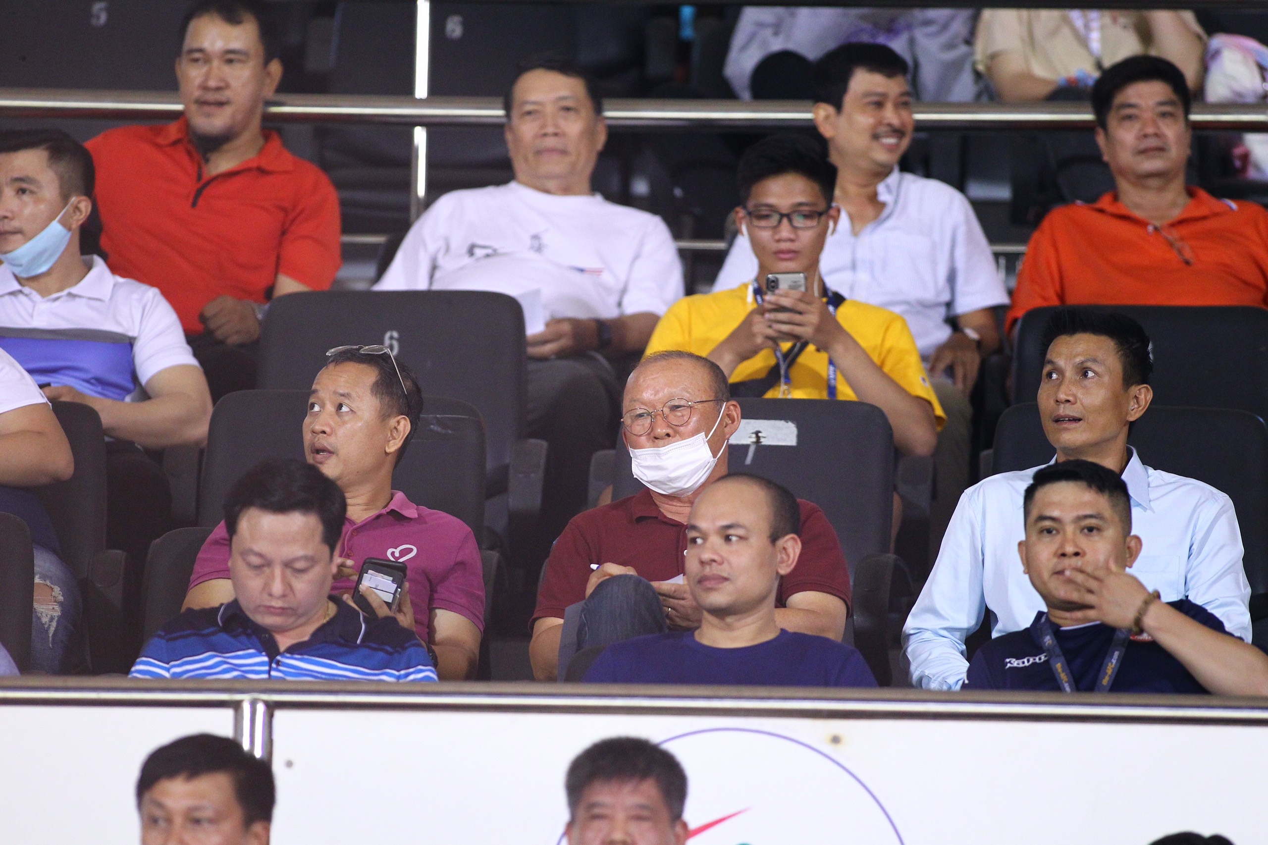 Cong Phuong choi noi bat o tran thang cua doi TP.HCM anh 7