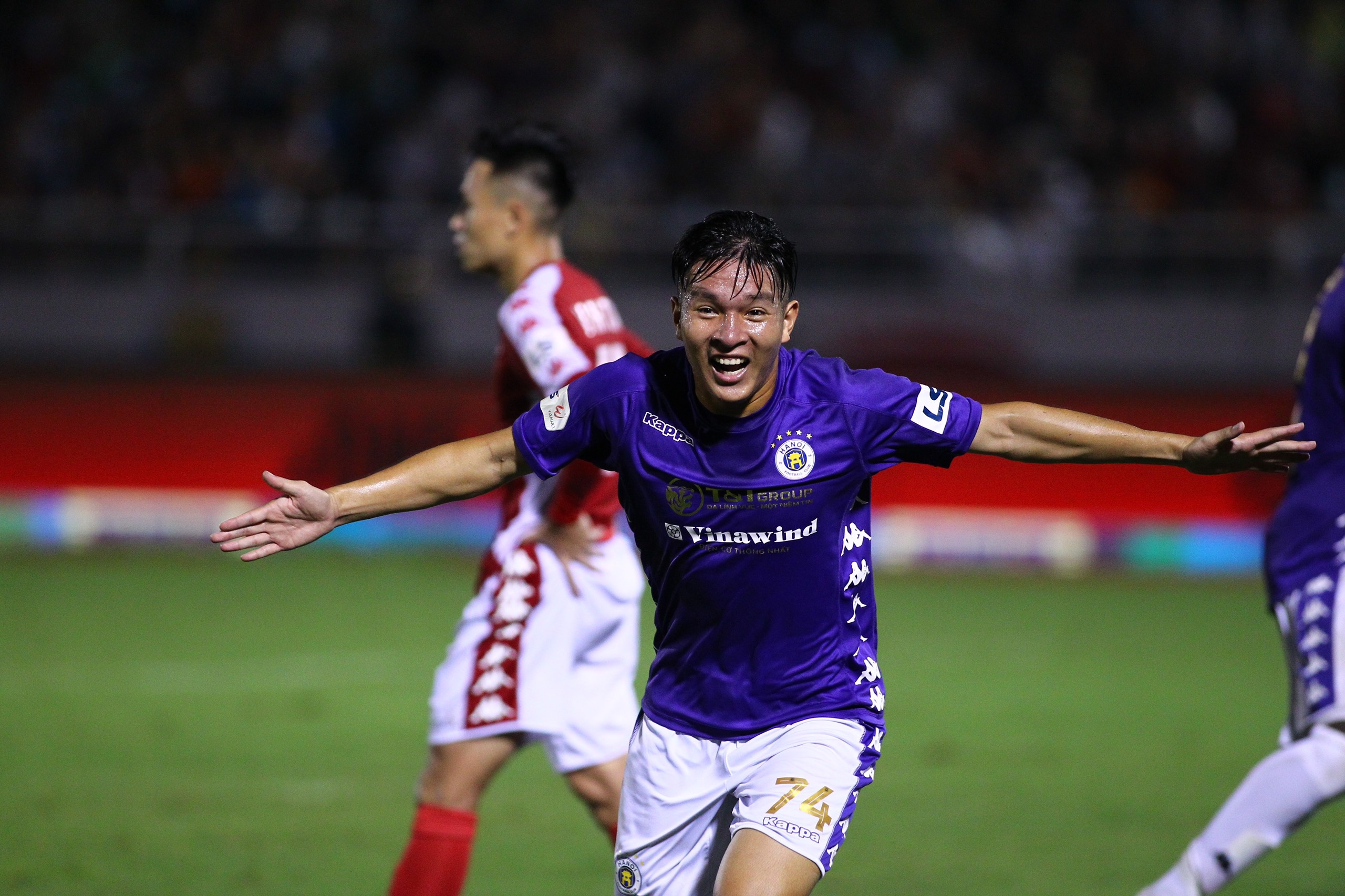 CLB Ha Noi dang tro lai manh me anh 2