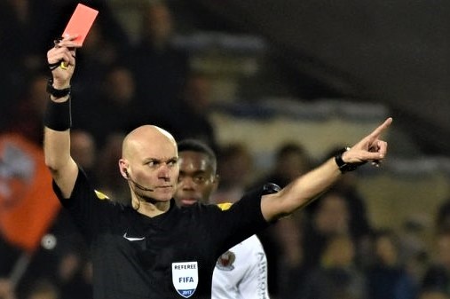 Cau thu co the bi the do neu co tinh ho hinh anh