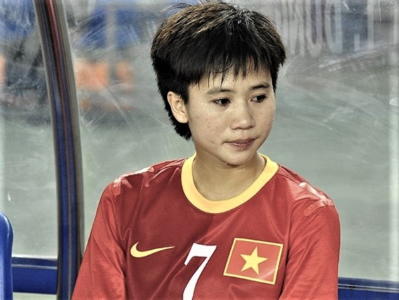 Tien ve Tuyet Dung khoc khi doc thu tam su cua bo hinh anh