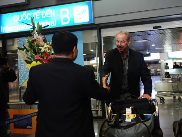 Toi nhu mat mot nguoi than khi nghe tin HLV Riedl qua doi anh 1