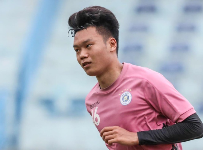 Thanh Chung tu tin truoc tran gap CLB TP.HCM hinh anh