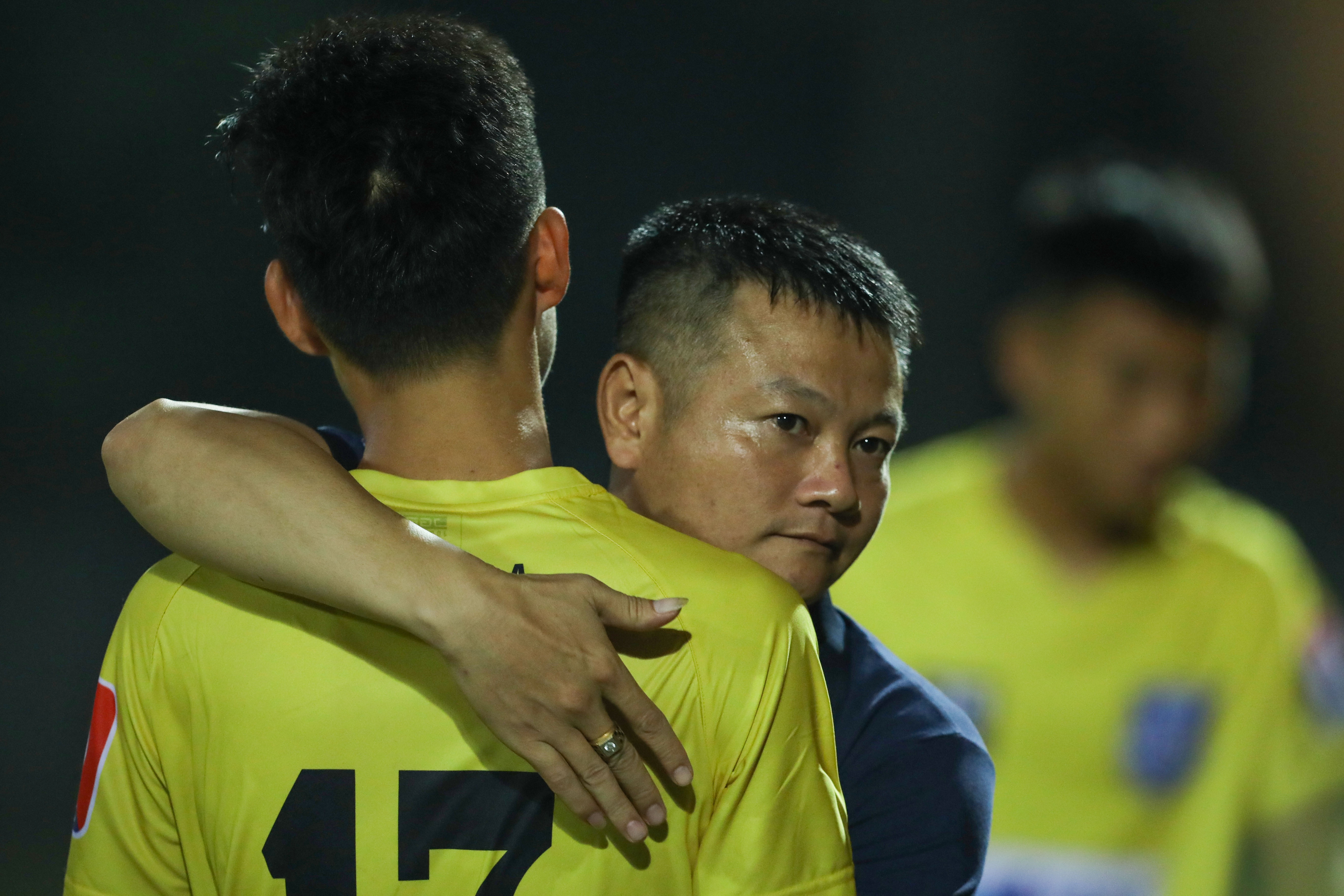 Van Quyen cung SLNA lot vao chung ket U17 Quoc gia hinh anh