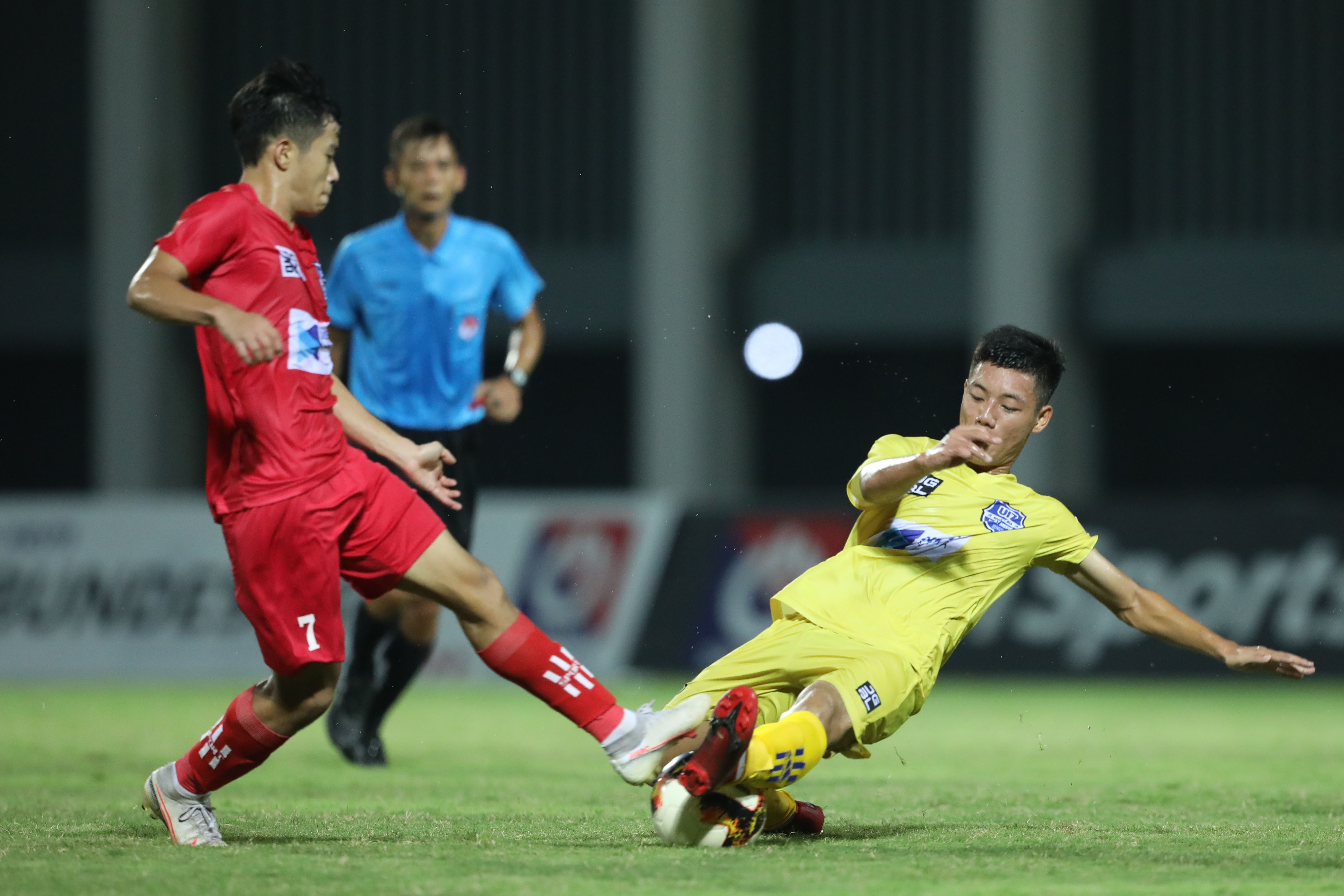 Van Quyen cung SLNA lot vao chung ket U17 Quoc gia 2020 anh 4