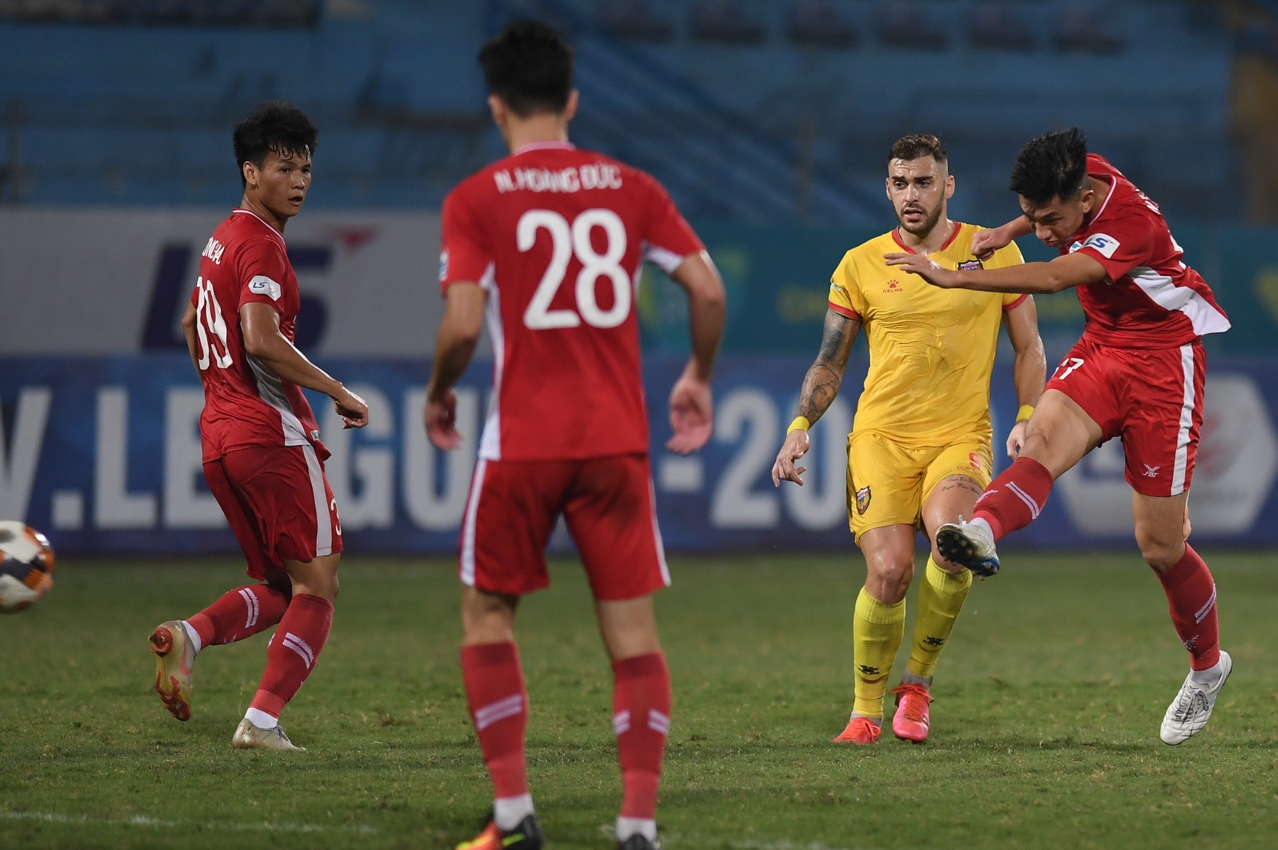 HLV Pham Minh Duc: 'Viettel thang vi Trong Dai xuat sac' hinh anh