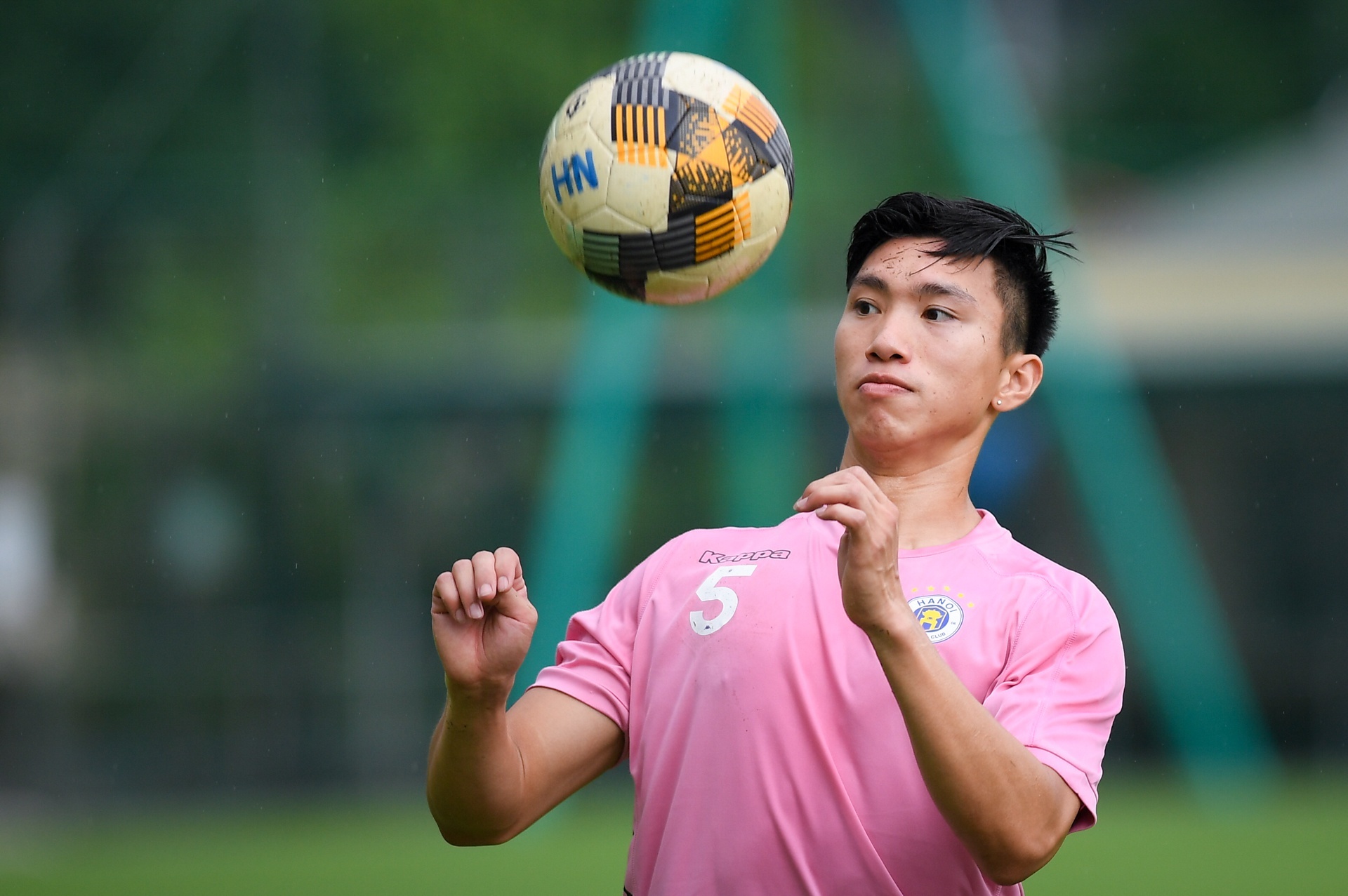 'Van Hau chua the vao doi hinh xuat phat' hinh anh