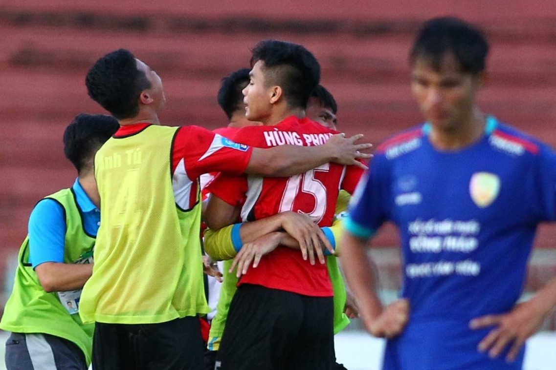 CLB Long An chua co ke hoach tro lai V.League hinh anh