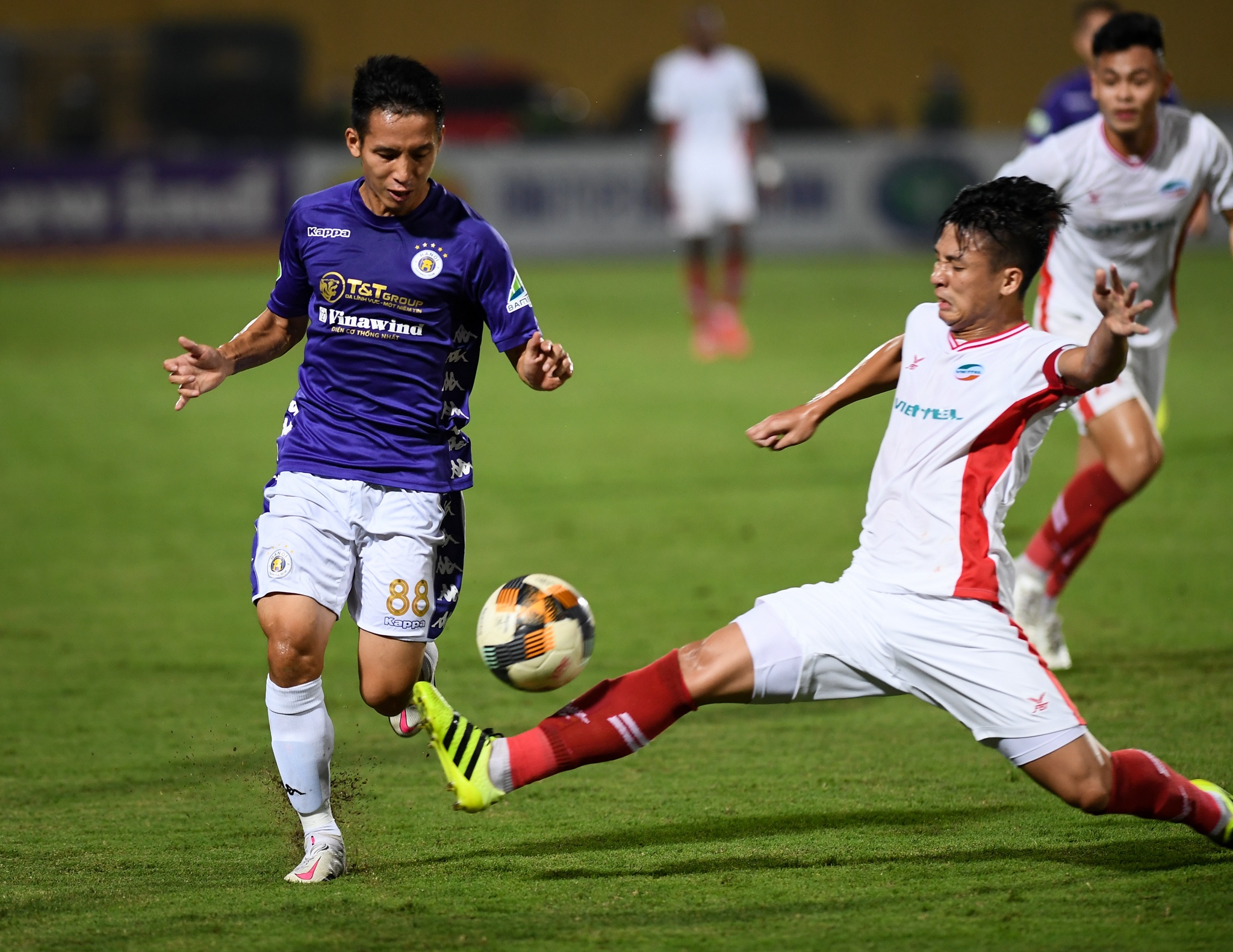 bong dang nha vo dich V.LEague cua Viettel anh 2