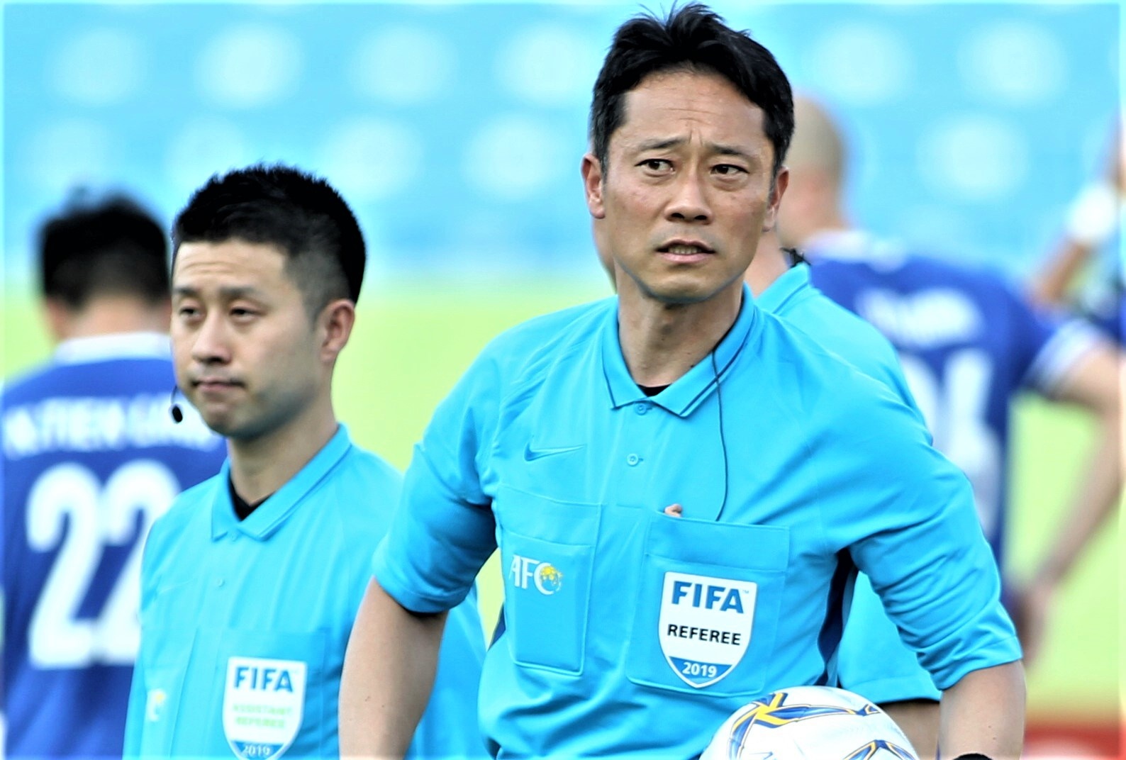 Han che thue trong tai ngoai o V.League 2021 hinh anh