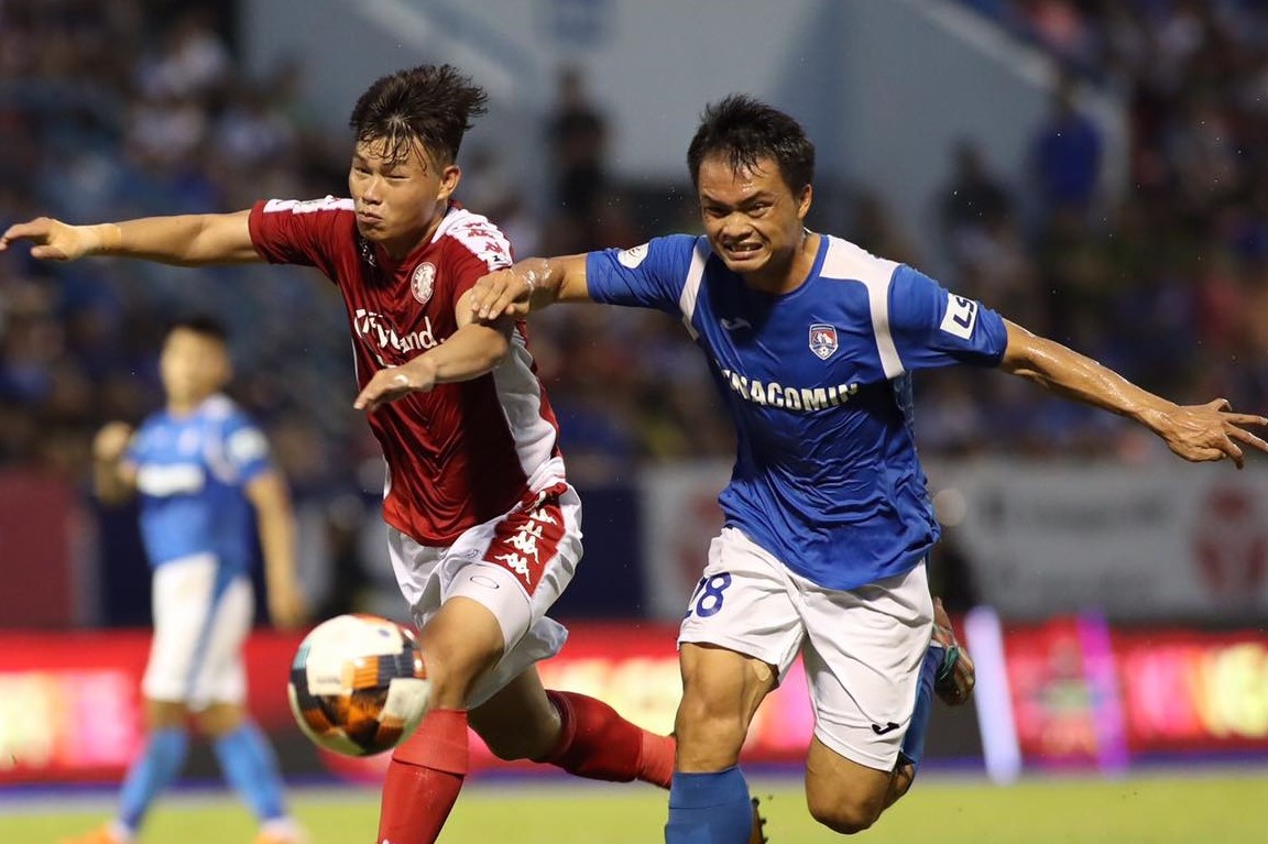 Tan binh tuyen Viet Nam tung nghi bong da gan 3 nam hinh anh