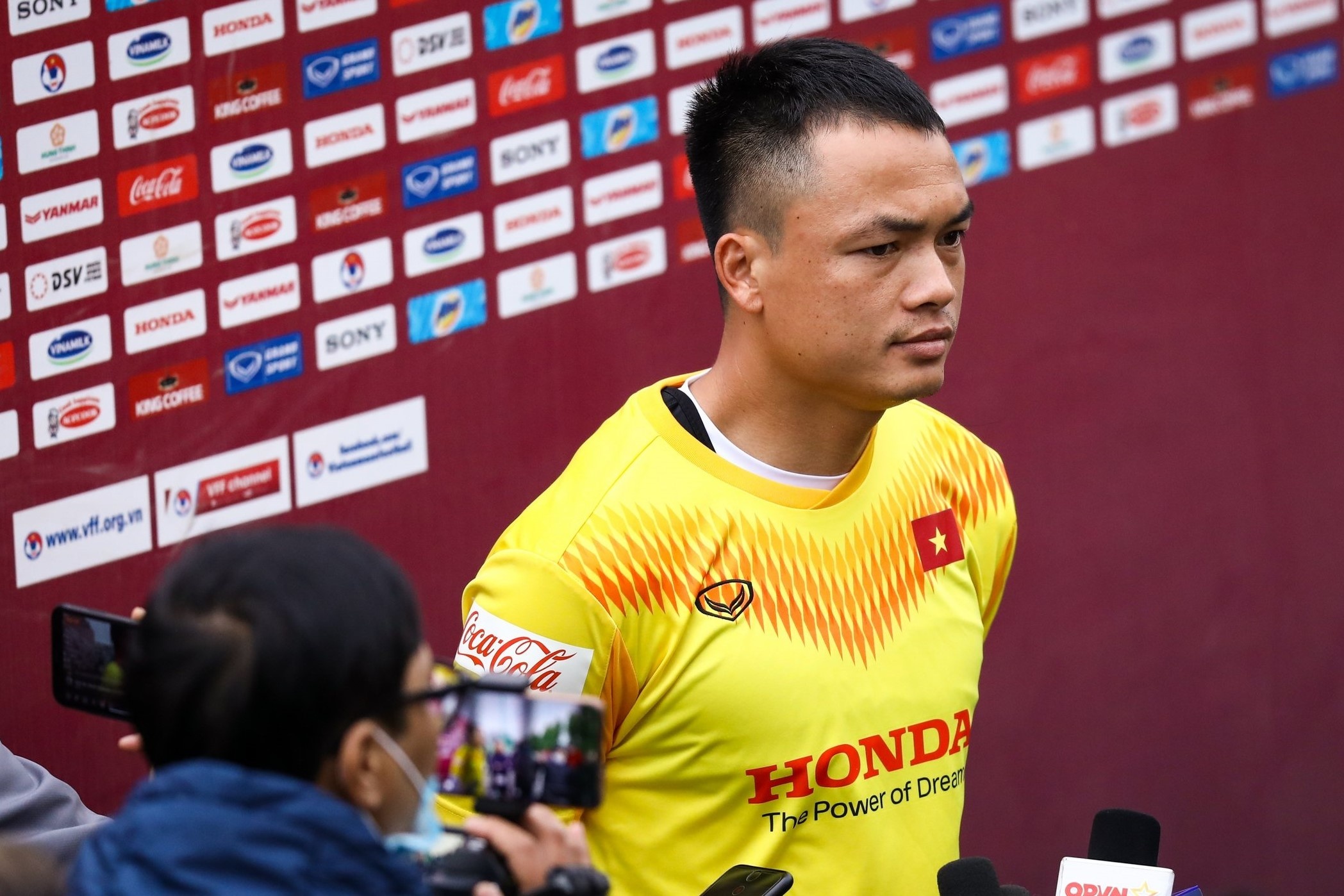 Tuyen thu Viet Nam so chan thuong vi Ha Noi ret dam hinh anh