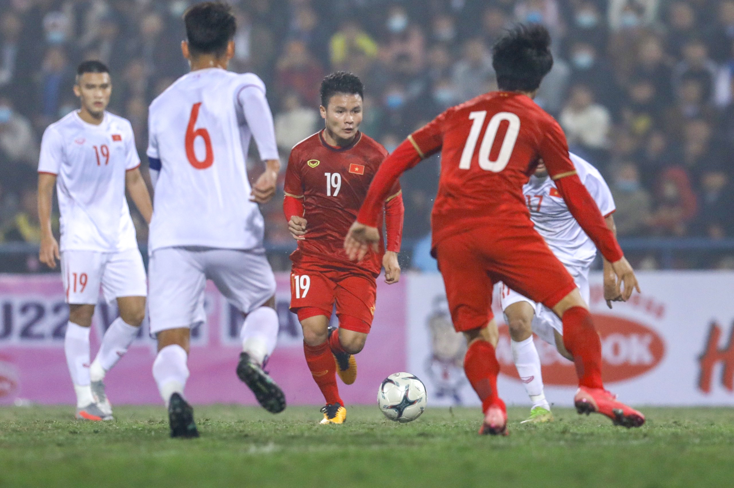 Quang Hai: 'Quan trong nhat la hai doi lam duoc gi' anh 1