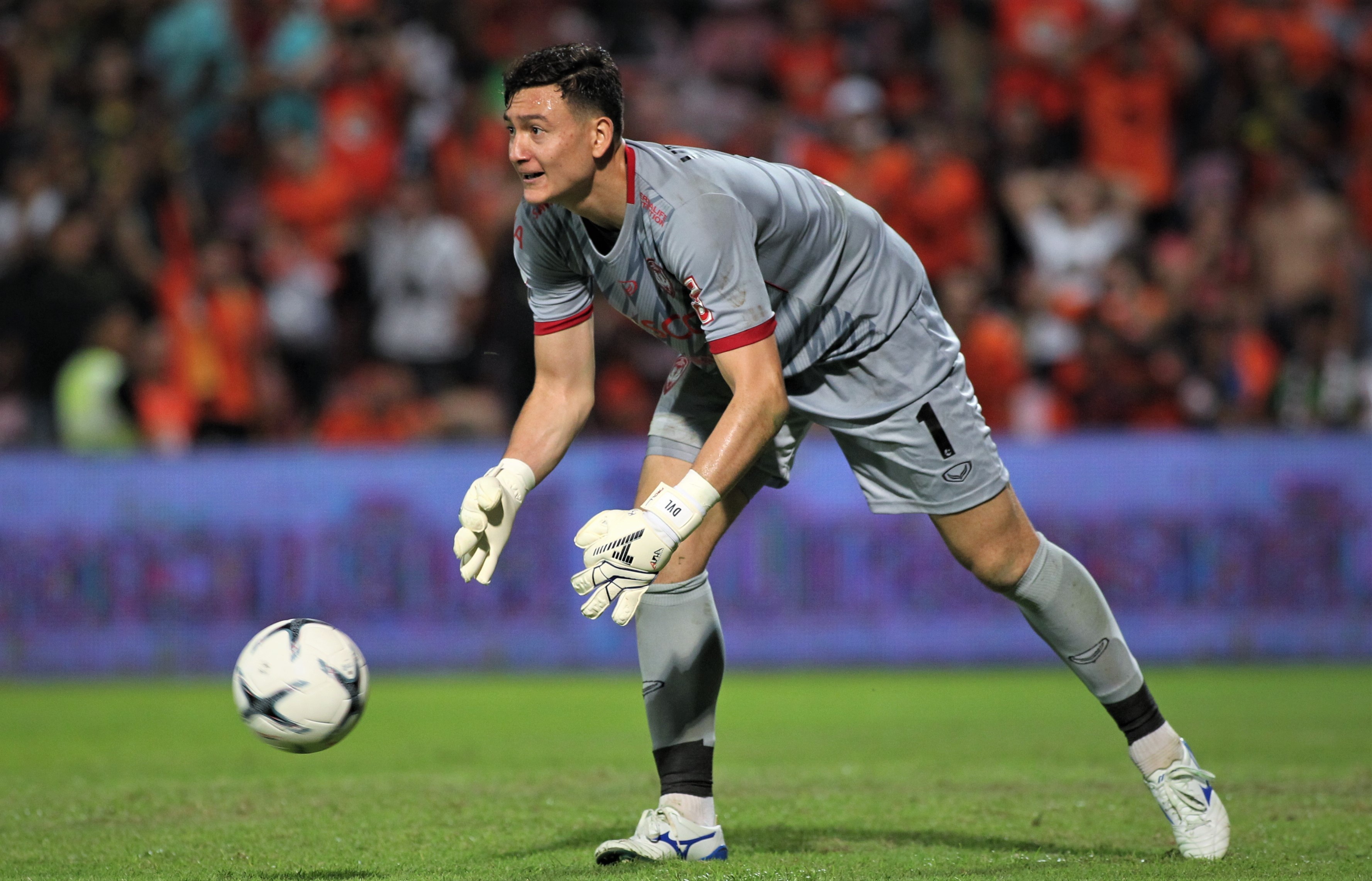 Van Lam nen choi tai J.League anh 1