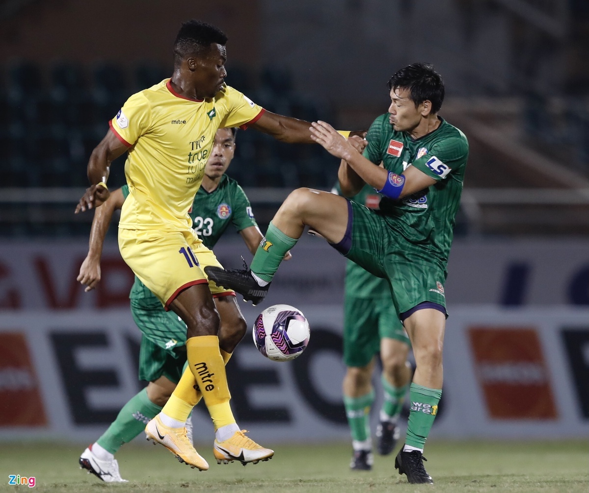 Hoan V.League 2021 tu vong 4 anh 1