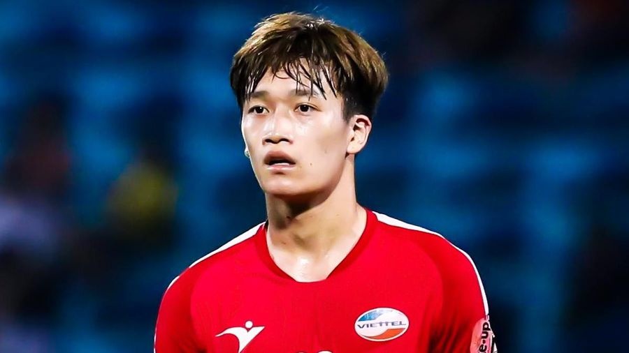 Hoang Duc va ky vong tu cai chan trai hinh anh