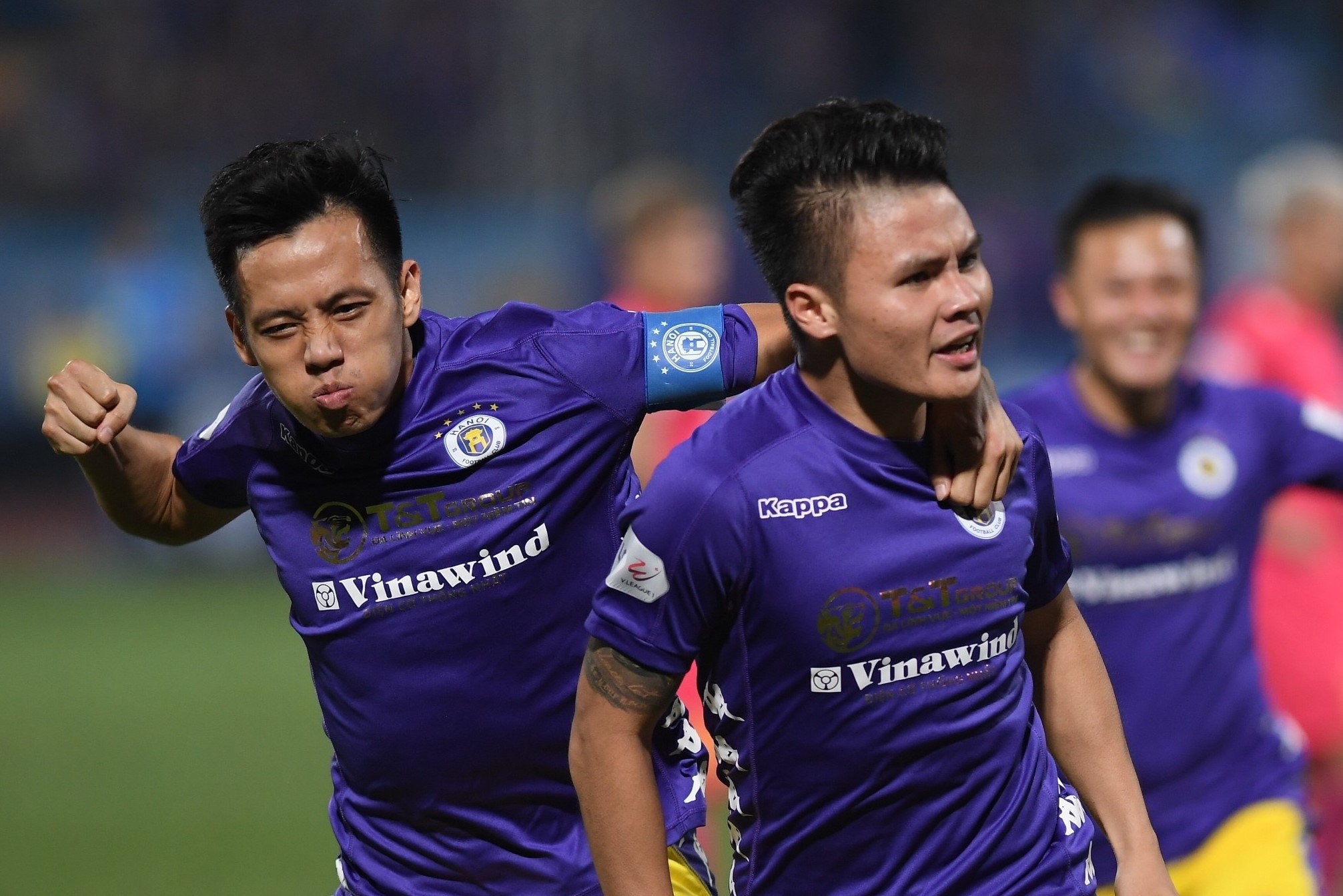 14 CLB dong y phuong an da tap trung V.League hinh anh