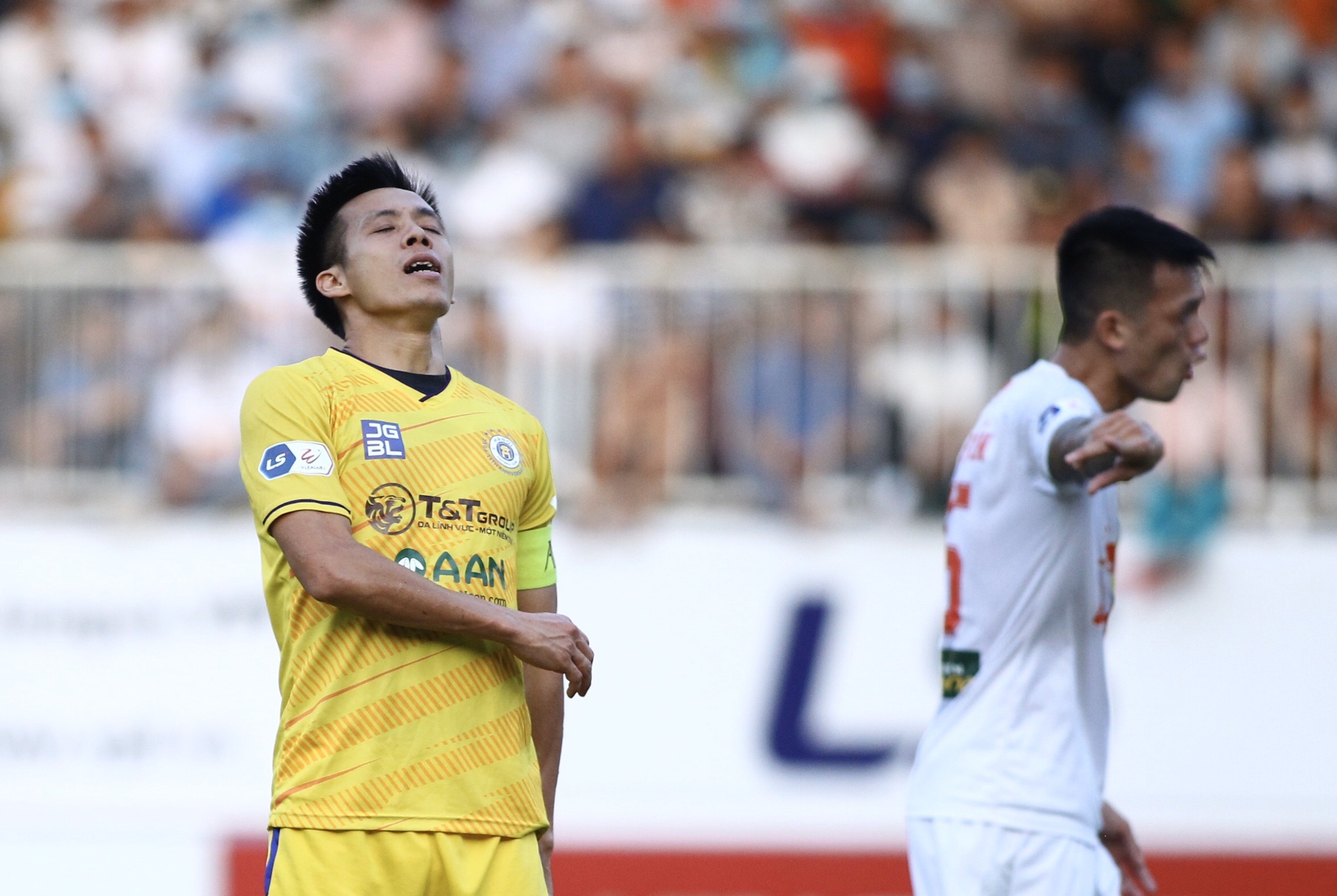 'CLB Ha Noi gap van de tu mua giai truoc' anh 1