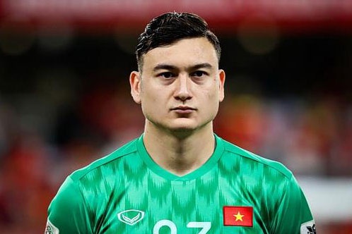 Van Lam vang mat o doi tuyen Viet Nam hinh anh