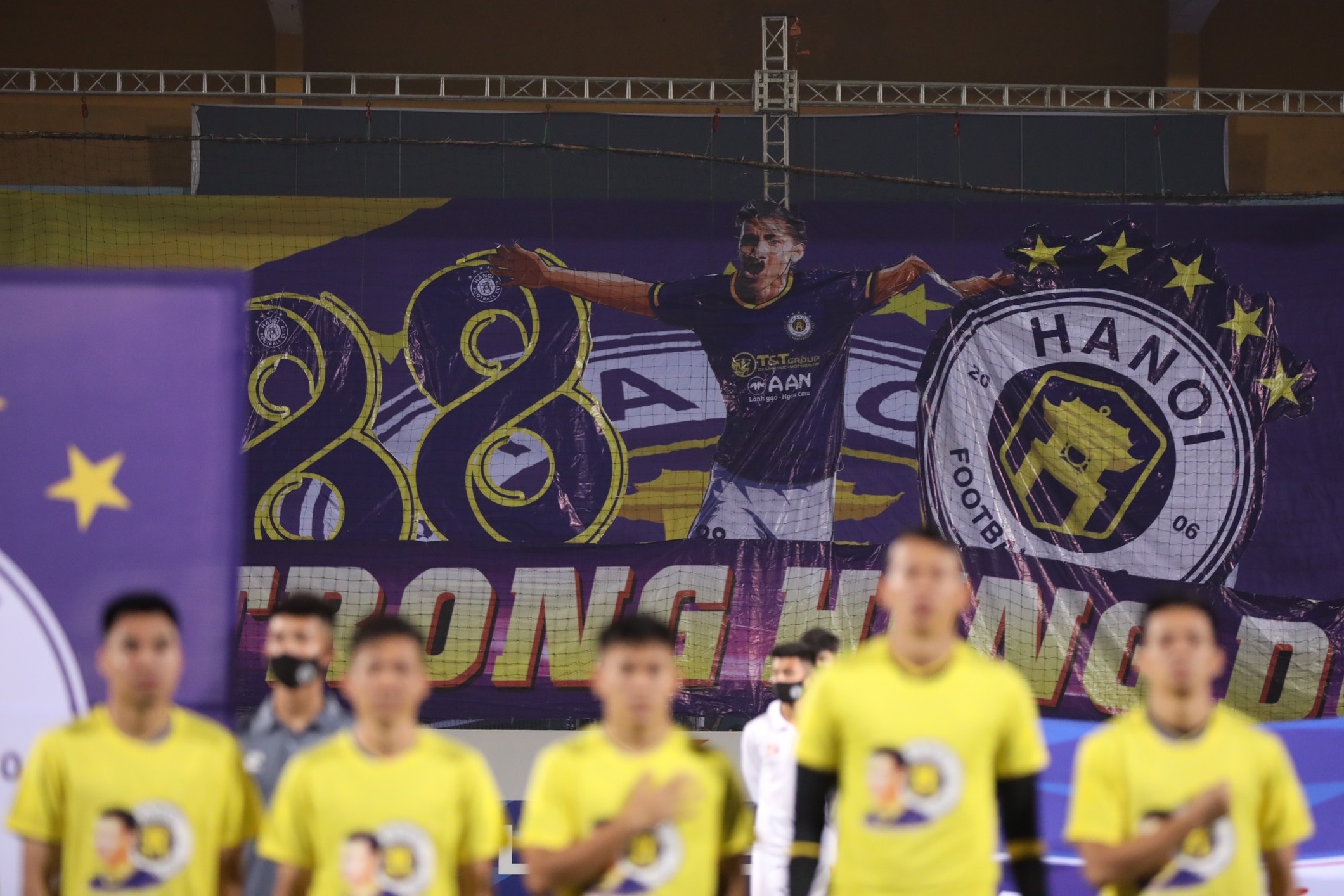 Do Hung Dung tung so khong the choi bong nua anh 2