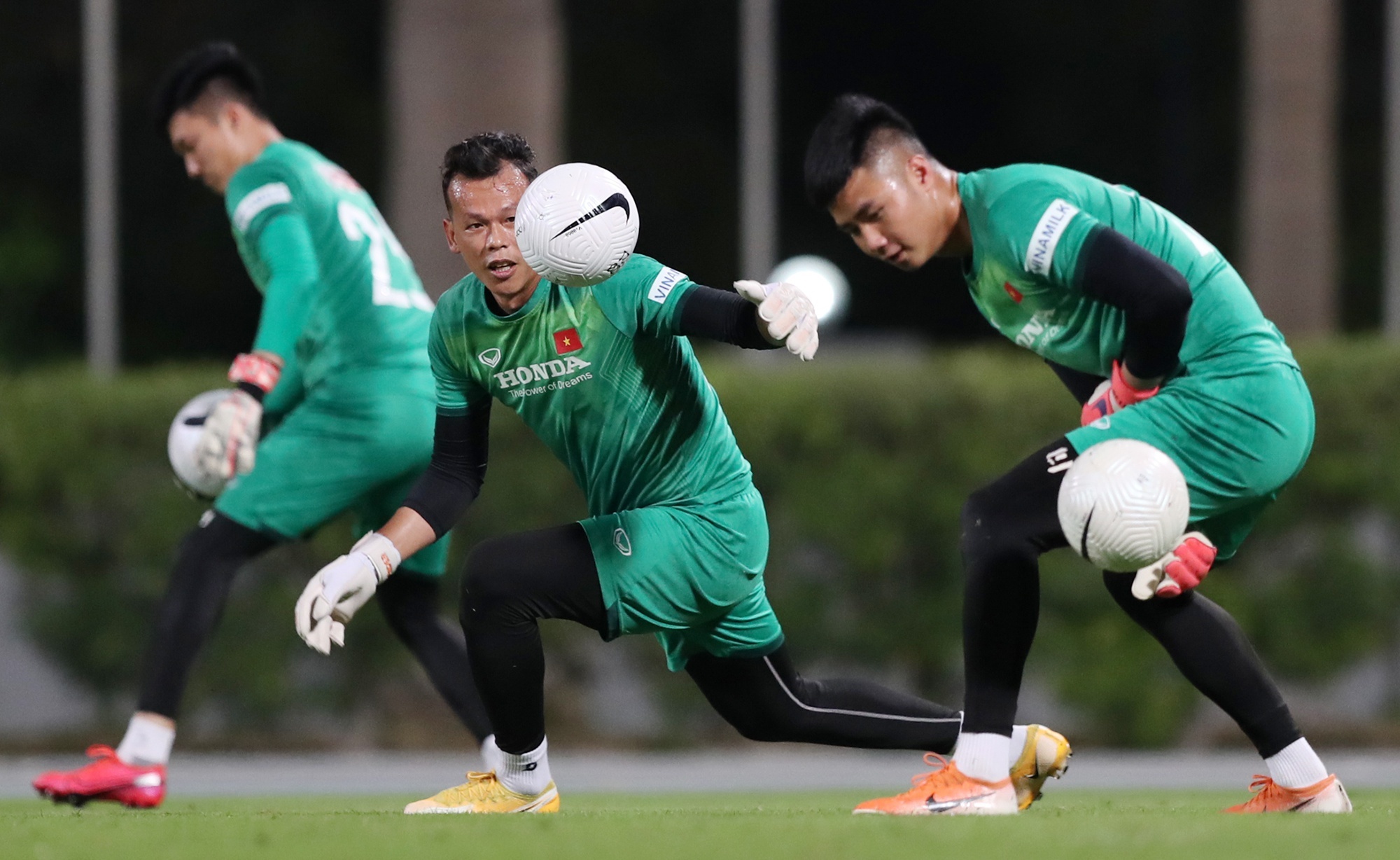 Van Lam - Bai toan kho giai cua thay Park anh 3