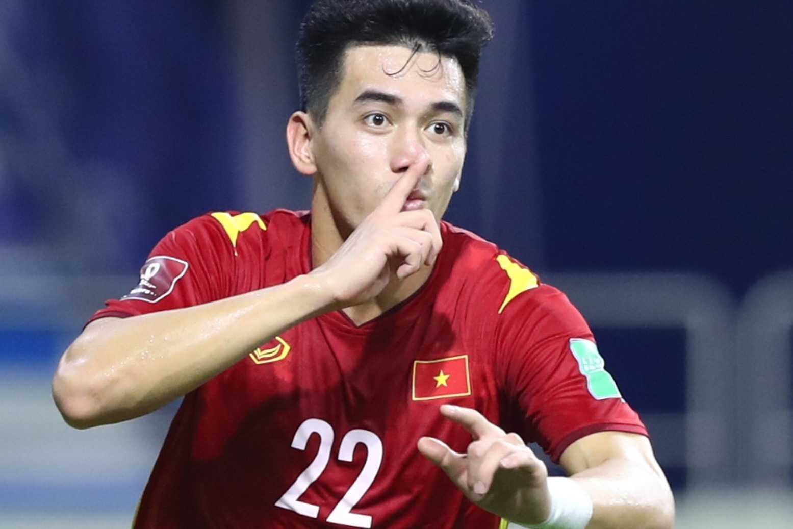 'Tuyen Viet Nam se sai lam neu chiu tran truoc UAE' hinh anh