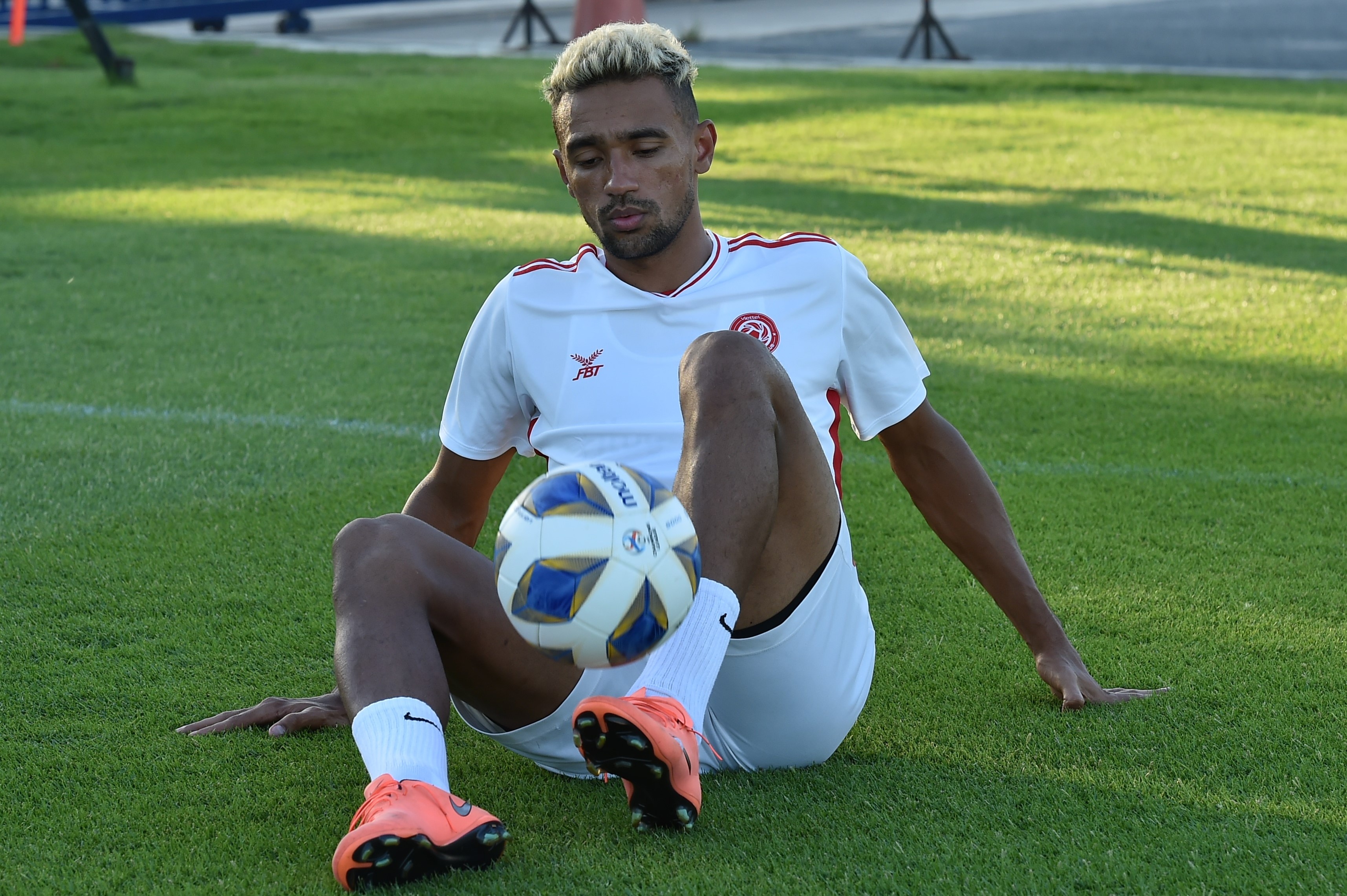 Que Ngoc Hai,  Trong Hoang san sang tro lai anh 1