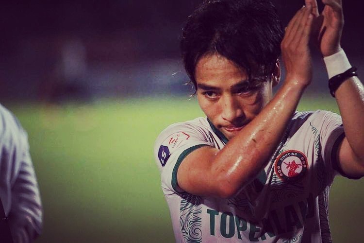 Tuyen thu Viet Nam tung duoc khuyen bo bong da vi hoc gioi hinh anh