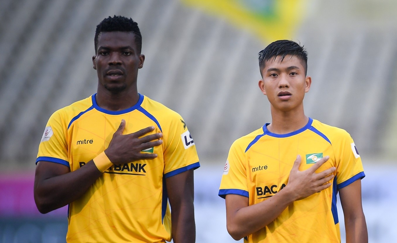 SLNA chia tay 'bom xit' goc Nigeria anh 1