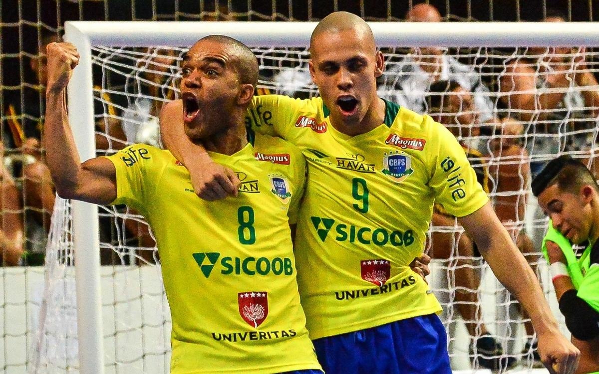 Tinh tap the se giup tuyen futsal Viet Nam lam nen chuyen anh 1