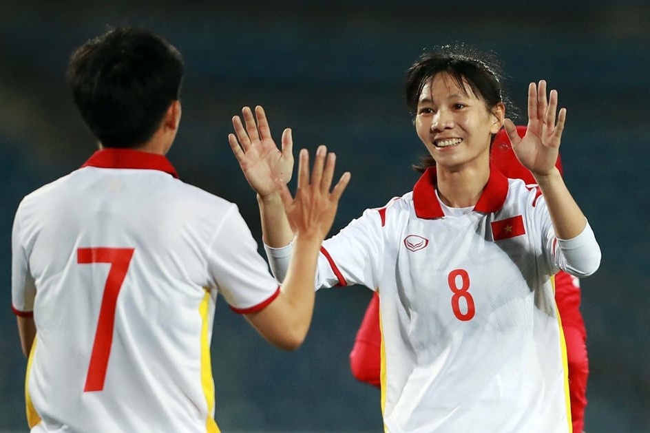 HLV Mai Duc Chung khong hai long du tuyen nu Viet Nam thang 16-0 hinh anh