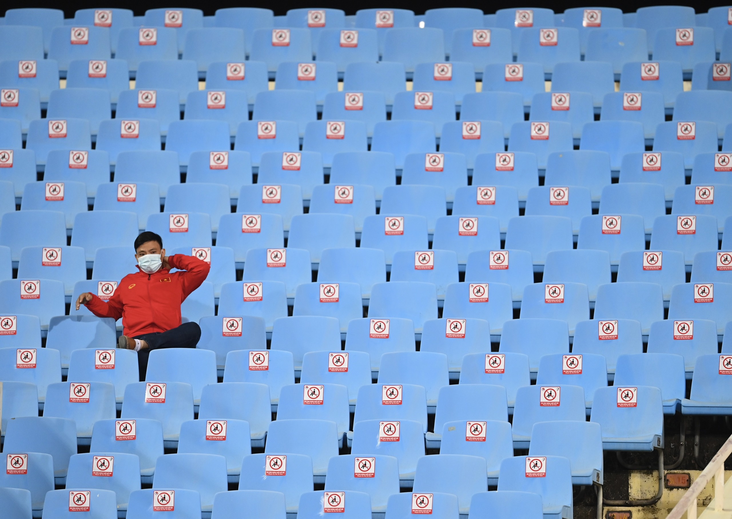 Lan dau den My Dinh,  trong boi canh dich benh anh 4