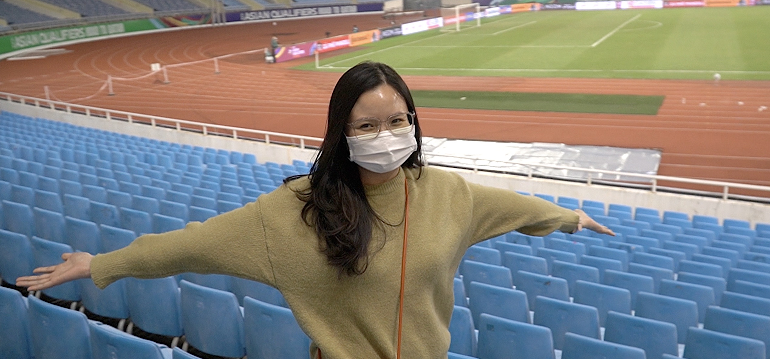 Lan dau den My Dinh,  trong boi canh dich benh anh 1