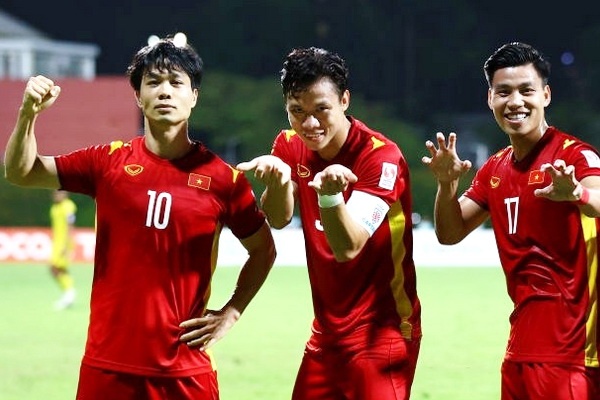 Hai phuong an chien thuat cua tuyen Viet Nam dau Indonesia hinh anh