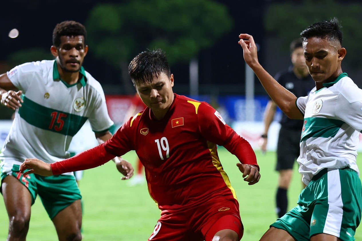 Quang Hai hay nhat tran tuyen Viet Nam 4-0 Campuchia hinh anh