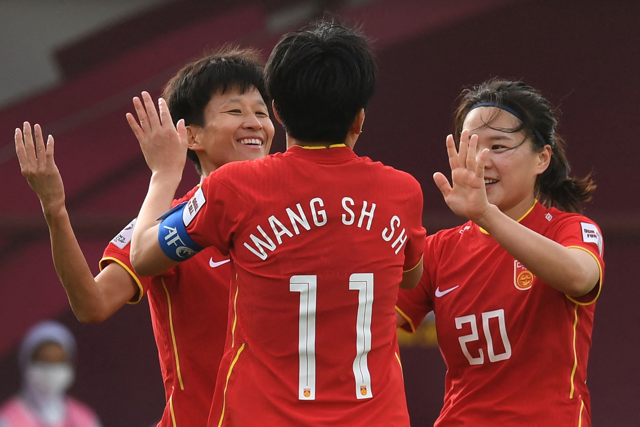 Diem tua cua thay tro HLV Mai Duc Chung anh 2