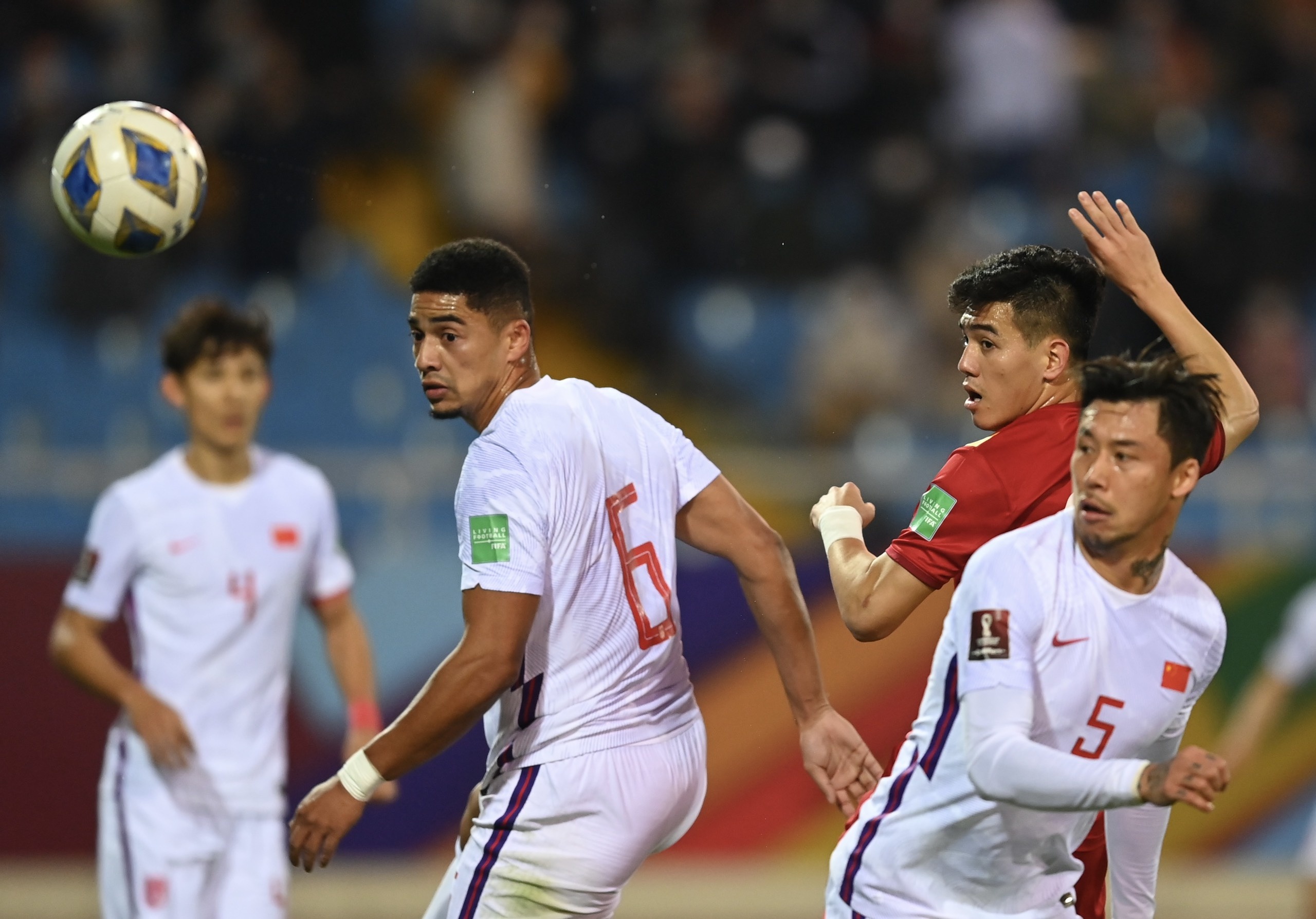 Cham diem doi tuyen Viet Nam: Hung Dung noi bat anh 12