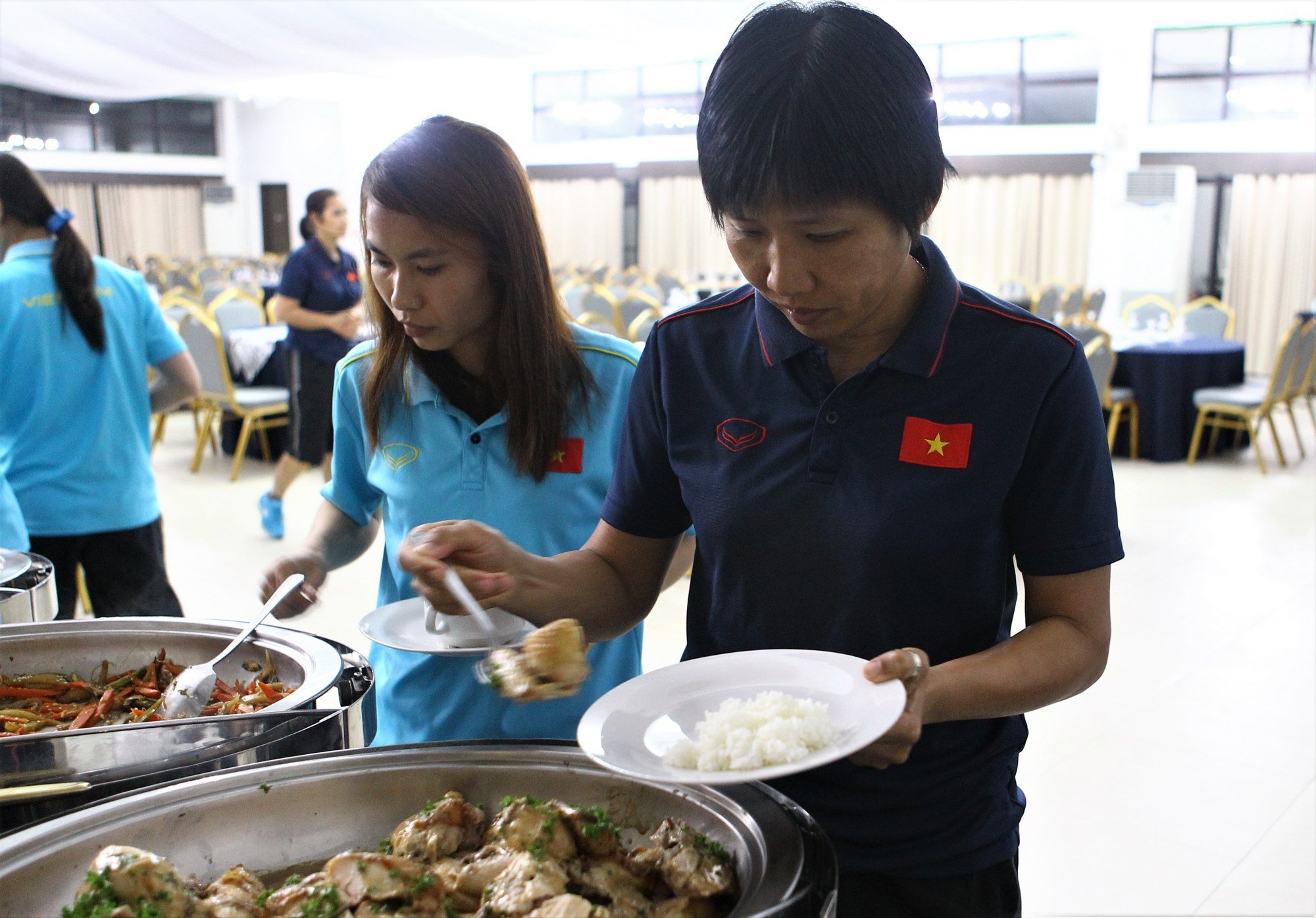 Tuyen nu Viet Nam duoc bo sung thuc pham tai An Do hinh anh