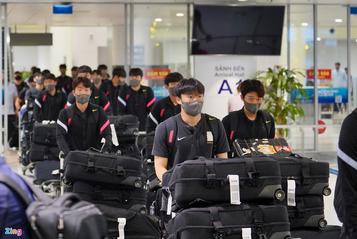 HLV U20 Han Quoc tra loi hop bao truoc tran giao huu anh 1