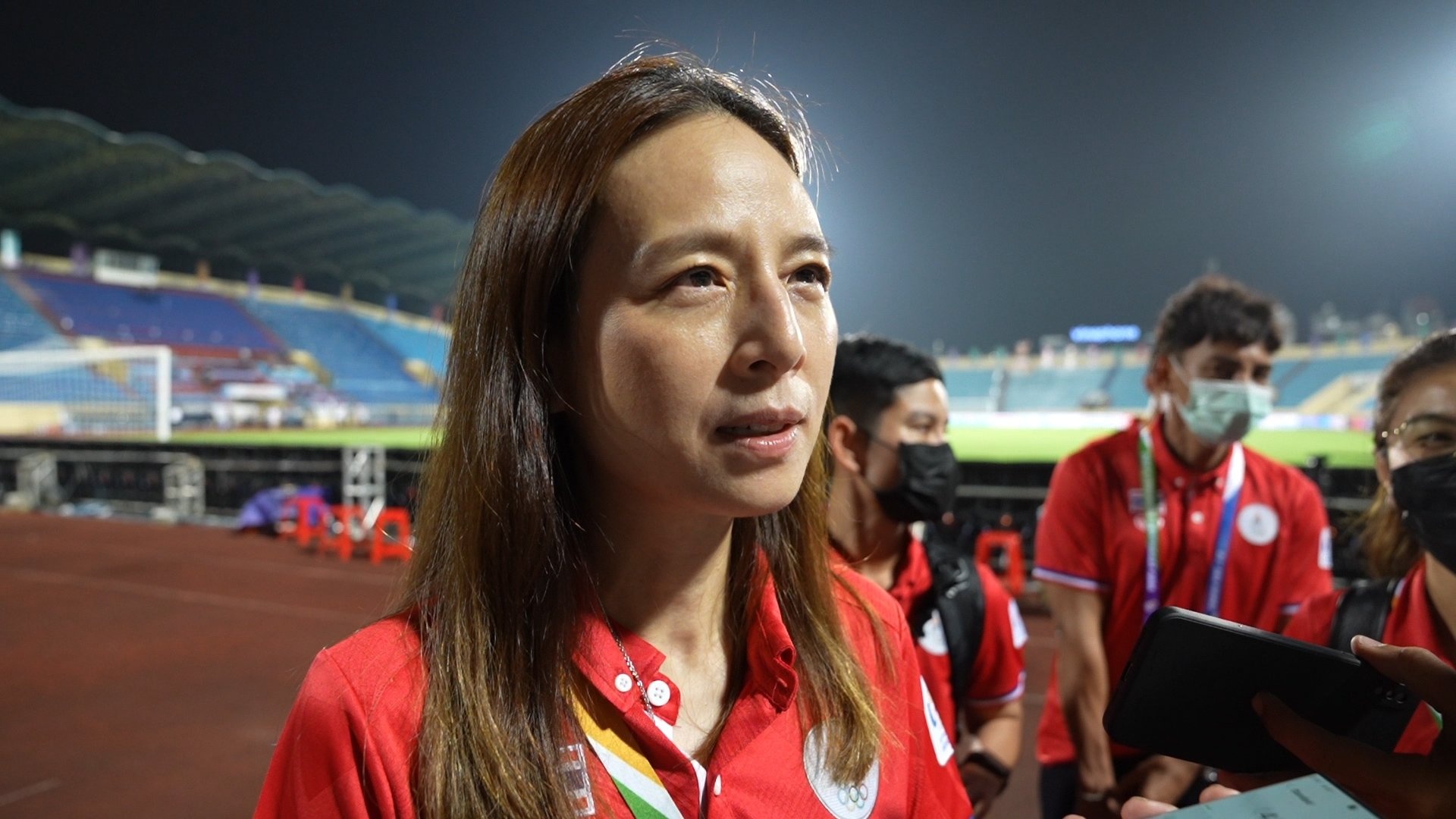 Madam Pang bat ngo voi khong khi san Thien Truong hinh anh