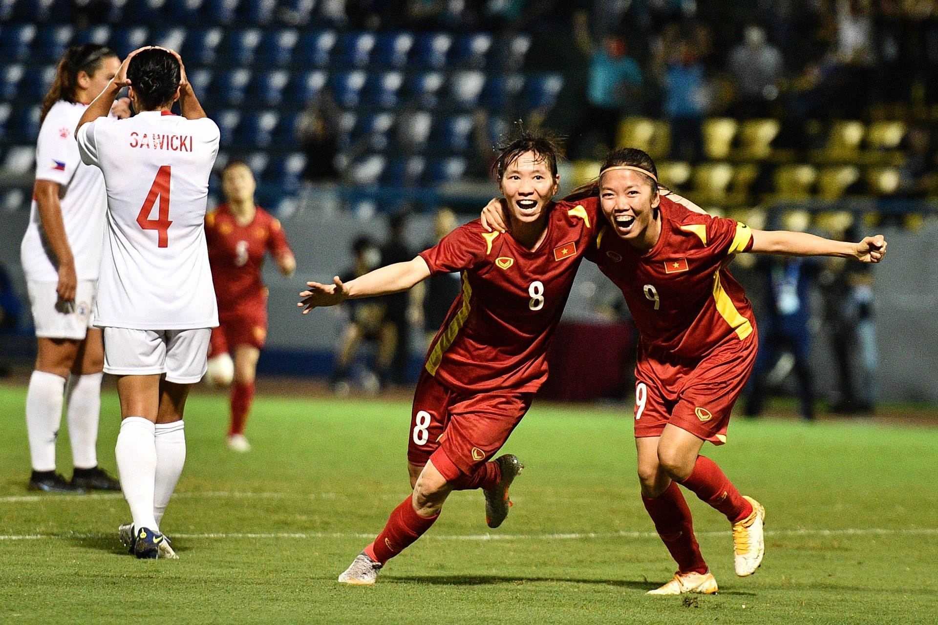 HLV Mai Duc Chung tu hao ve hoc tro anh 1