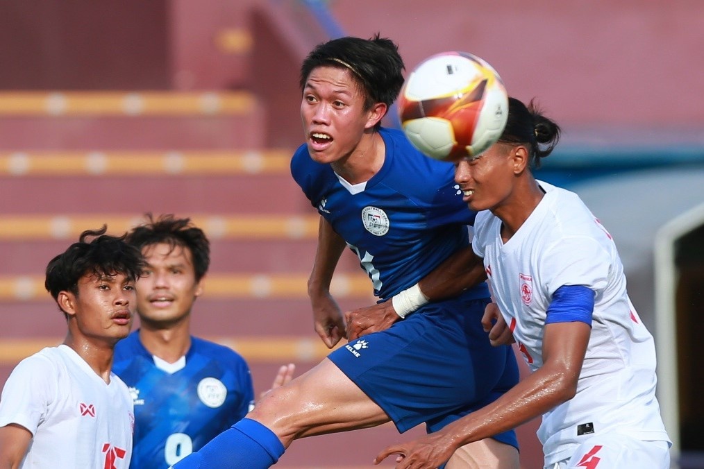 BLV Quang Tung: 'U23 Myanmar phong ngu te hon Philippines' hinh anh