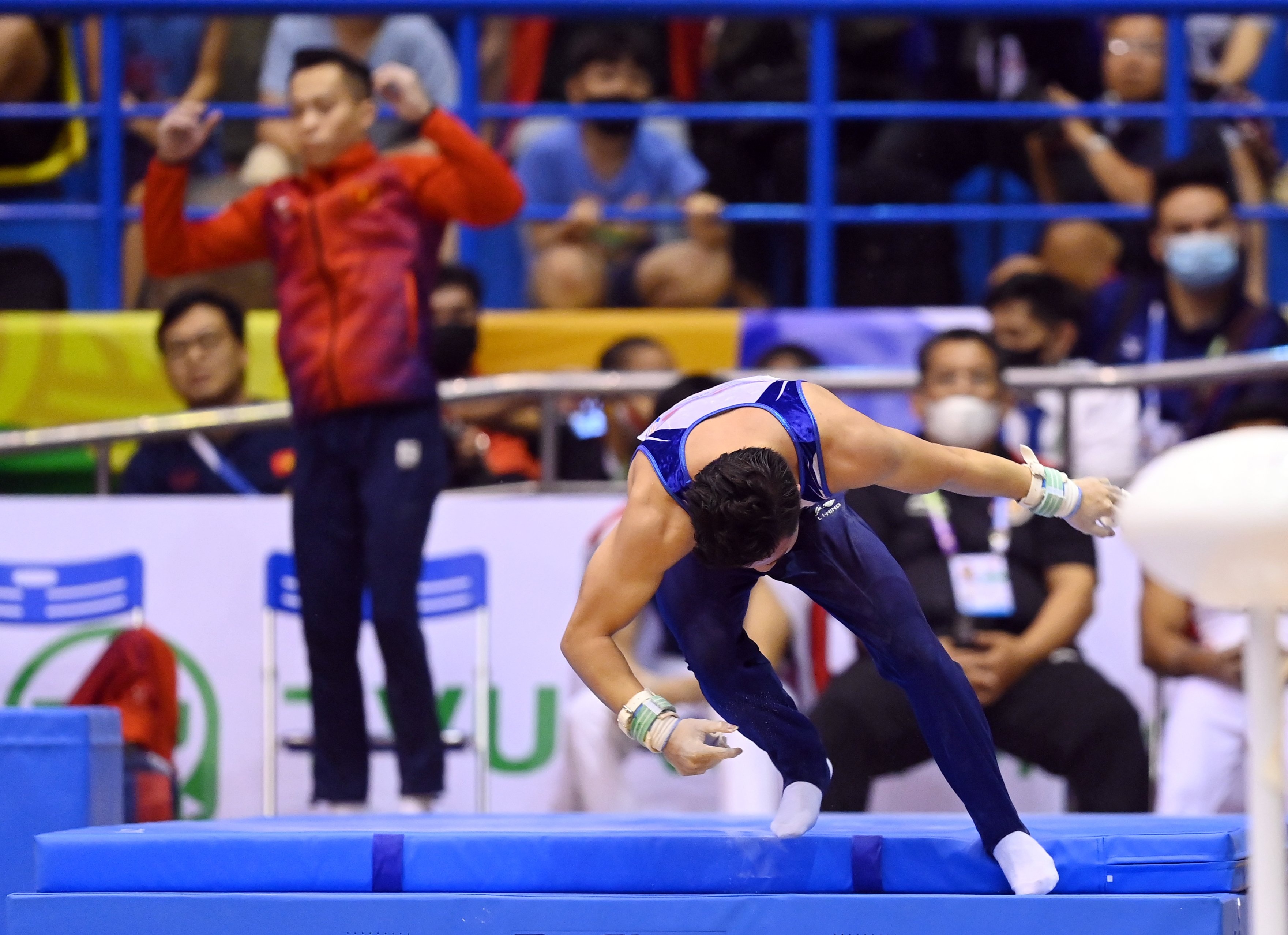 Cu tiep dat khien Khanh Phong danh roi HCV SEA Games hinh anh